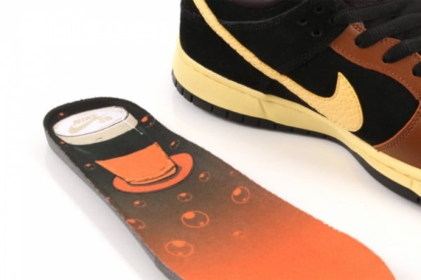 Nike SB Dunk Low 'Black and Tan' Hitting DQM