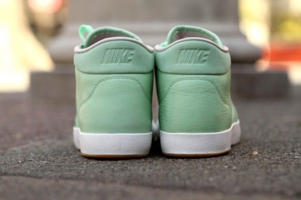 Nike Manor PRM NSW 'Fresh Mint' - Now Available at Kith Manhattan