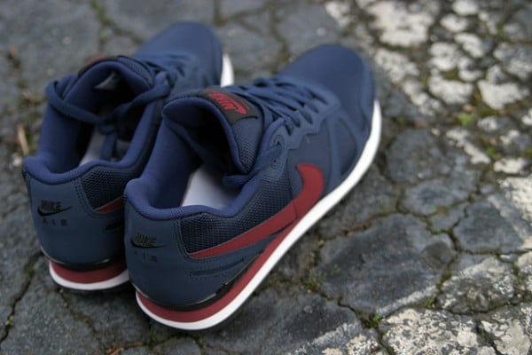 Nike Air Waffle Trainer 'Obsidian/Team Red'