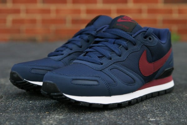 Nike Air Waffle Trainer 'Obsidian/Team Red'