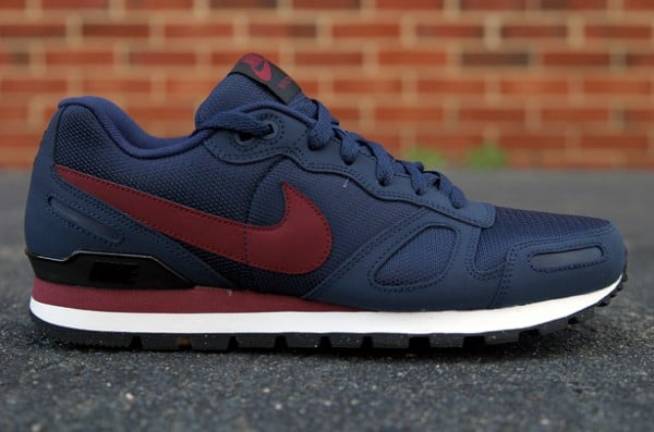 Nike Air Waffle Trainer 'Obsidian/Team Red'