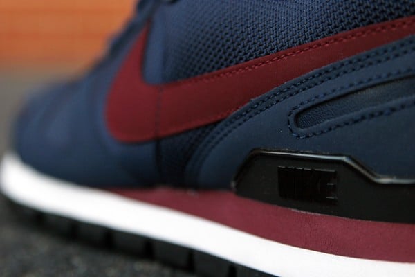 Nike Air Waffle Trainer 'Obsidian/Team Red'