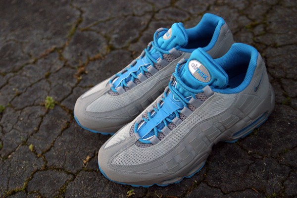 Nike Air Max 95 'Stealth/Neptune Blue' - New Images