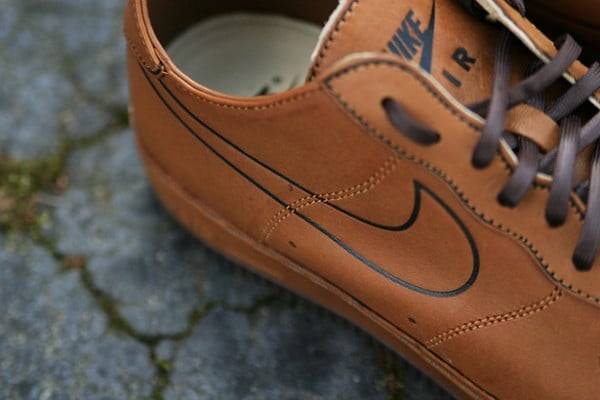 Release Reminder: Nike Air Force 1 Deconstruct Supreme'Hazelnut'