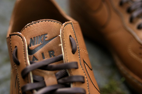 Release Reminder: Nike Air Force 1 Deconstruct Supreme'Hazelnut'