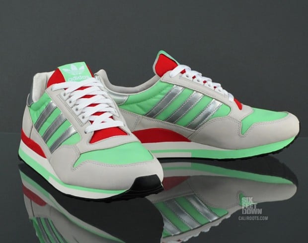 adidas-originals-zx-500-green-metallic-silver-now-available-2