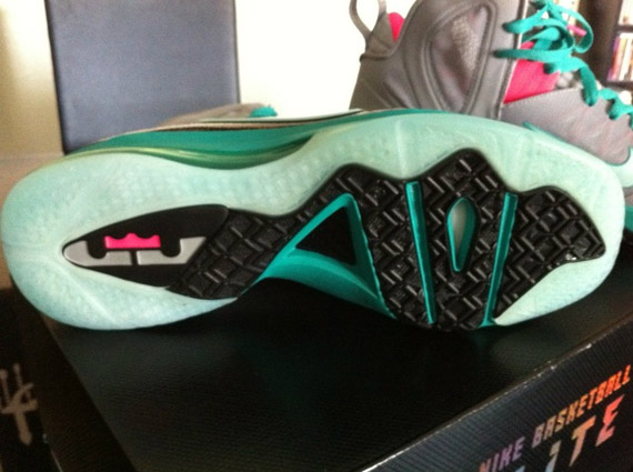 Nike LeBron 9 Elite 'South Beach' - More Images