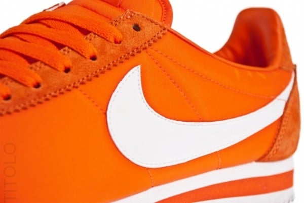 nike cortez orange swoosh