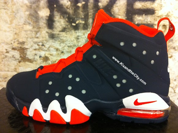 Nike Air Max Barkley 'Obsidian/Team Orange-White'