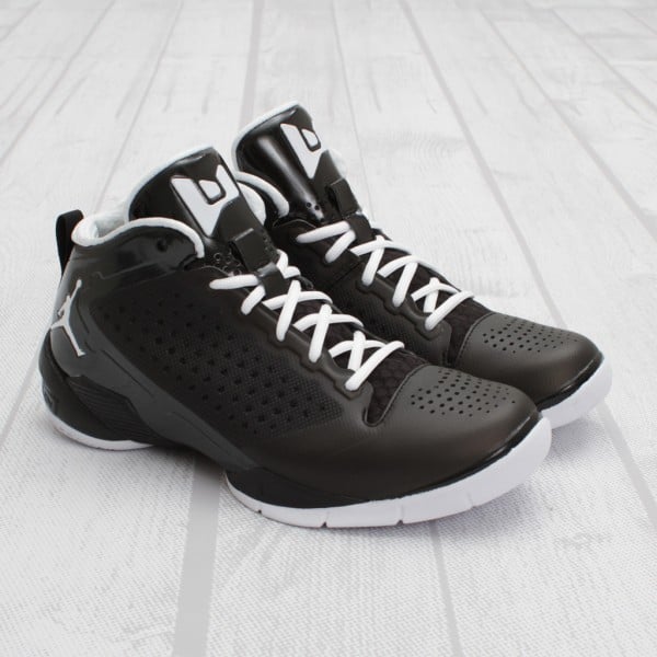 Jordan Fly Wade 2 'Black/White' - Another Look