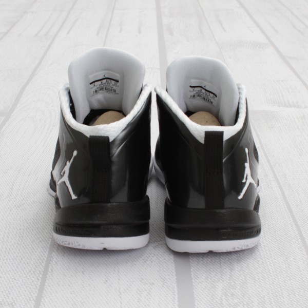 Jordan Fly Wade 2 'Black/White' - Another Look