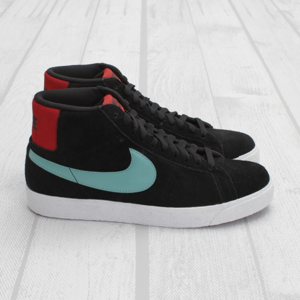 Nike SB Blazer 'Black/Sea Crystal-Varsity Red'