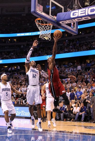 Dwyane Wade Laces Up "Last Shot" Air Jordan XIV in OT Loss