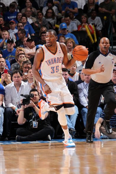 Kevin Durant Wears PE Colorway in Loss to Rockets