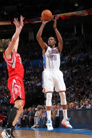 Kevin Durant Wears PE Colorway in Loss to Rockets