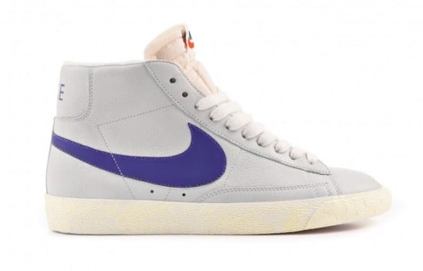 Release Reminder: Nike Blazer High Premium 'Sail/Purple' size? Exclusive