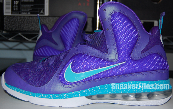 Video: Nike LeBron 9 Summit Lake Hornets