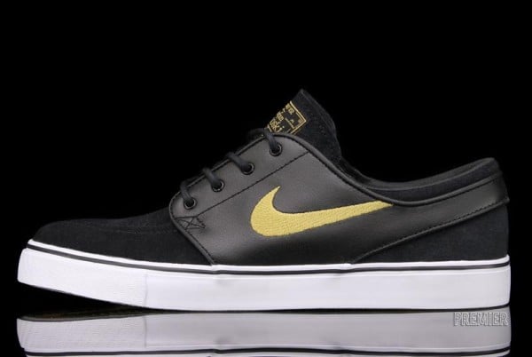 nike sb black and gold