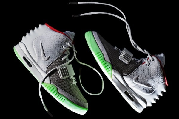 Nike Air Yeezy 2 'Wolf Grey/Pure Platinum' - Detailed Look 