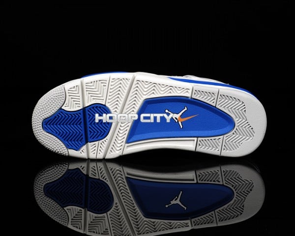 Air Jordan IV (4) 'Military Blue' - New Images