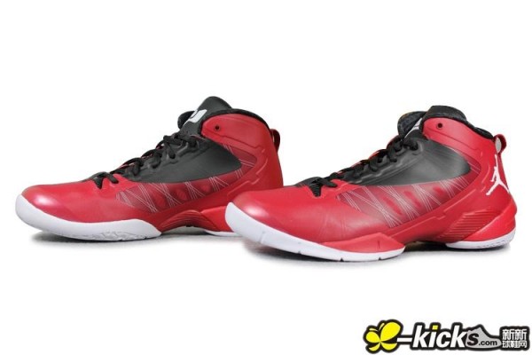 Jordan Fly Wade 2 EV 'Varsity Red/Black-White' - Another Look