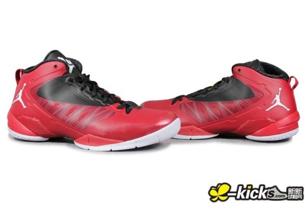 Jordan Fly Wade 2 EV 'Varsity Red/Black-White' - Another Look