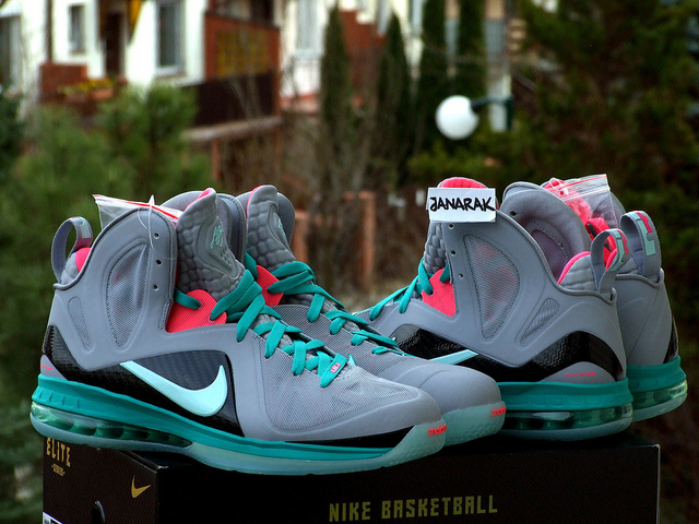 Nike LeBron 9 Elite 'South Beach' - Latest Images