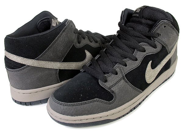 Nike SB Dunk Mid 'Black/Iron'