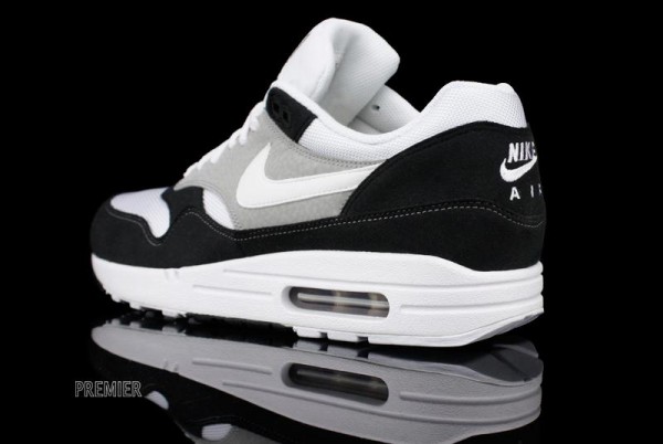 Nike Air Max 1 'Black/White'