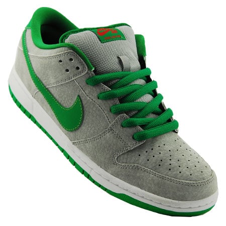 nike sb dunk medusa