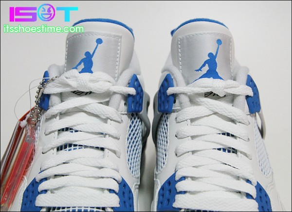 Air Jordan IV (4) 'Military Blue' - Detailed Images