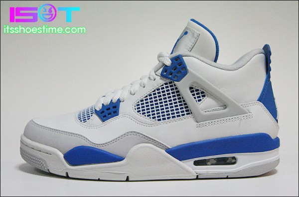 Air Jordan IV (4) 'Military Blue' - Detailed Images