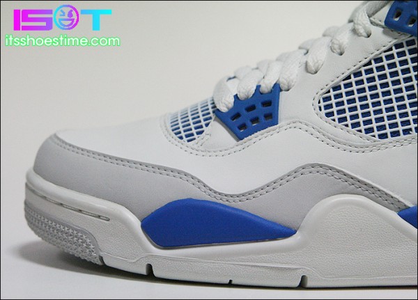 Air Jordan IV (4) 'Military Blue' - Detailed Images