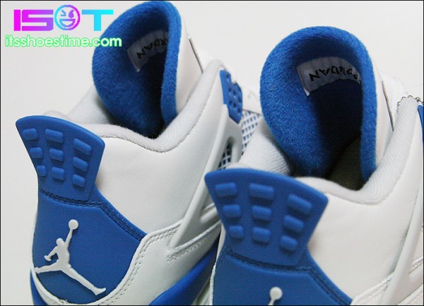 Air Jordan IV (4) 'Military Blue' - Detailed Images