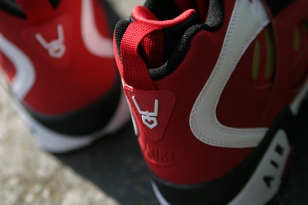 Nike Air Diamond Turf II 'Varsity Red/White-Metallic Gold' - One Last Look