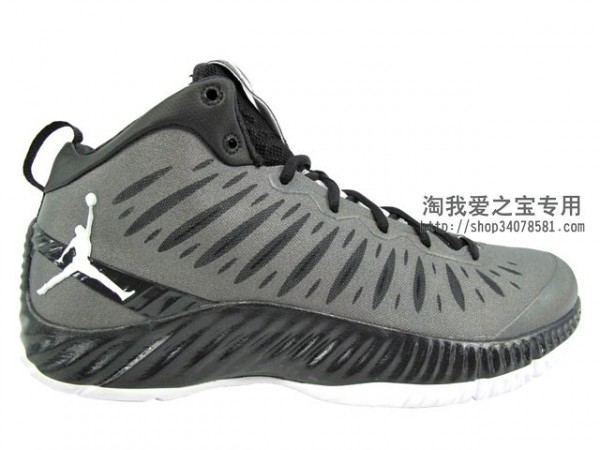 Jordan Super Fly 'Black/White-Anthracite'