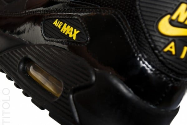 Nike Air Max 90 'Black/Golden Sash'