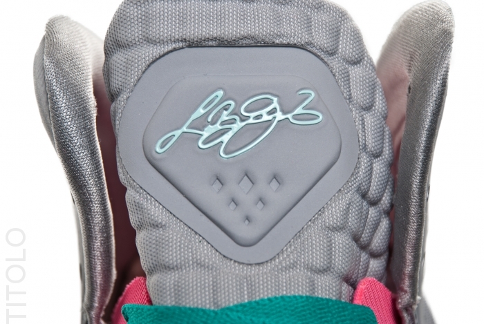 Nike LeBron 9 Elite 'South Beach' Beginning to Hit Overseas Retailers