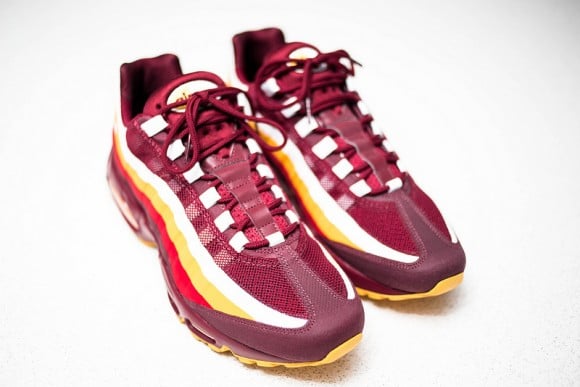 air max 95 burgundy and gold