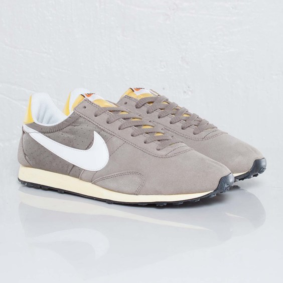 Nike Pre Montreal Racer VNTG 'Iron'