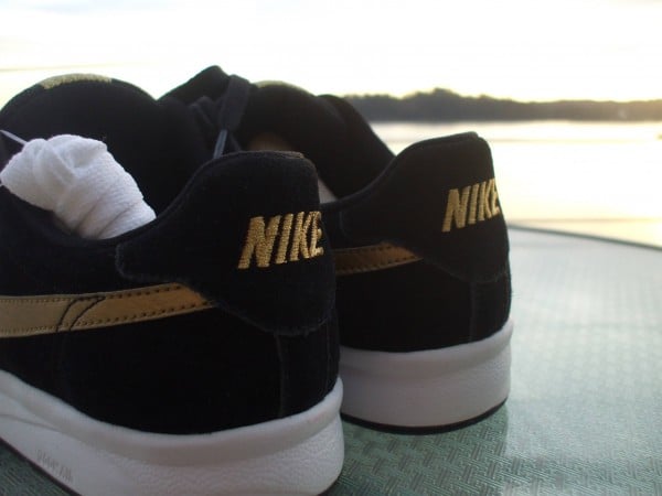 Nike SB Zoom FC x FP 'Takashi'