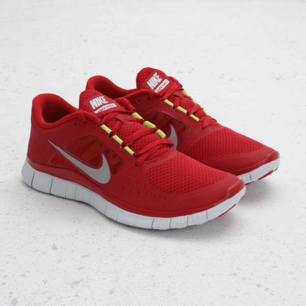 red nike free