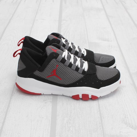 Jordan Trunner Dominate 'Black/Gym Red-Flint Grey'