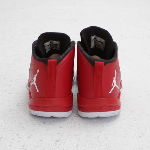 Jordan Fly Wade 2 EV 'Gym Red/White-Black' - Now Available