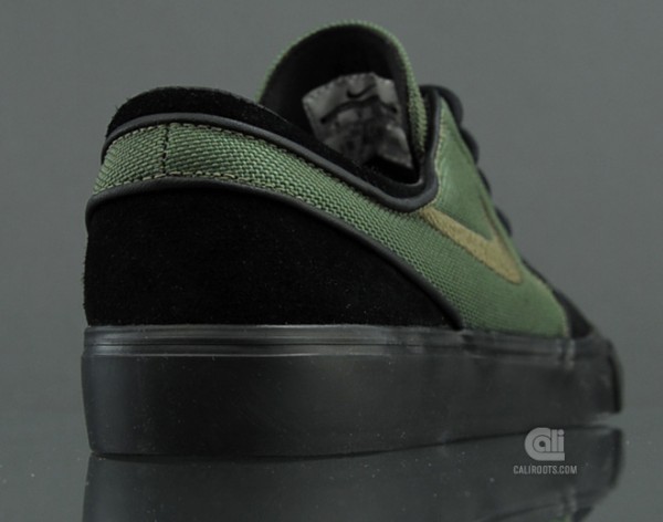 8FIVE2 x Nike SB Stefan Janoski - Now Available