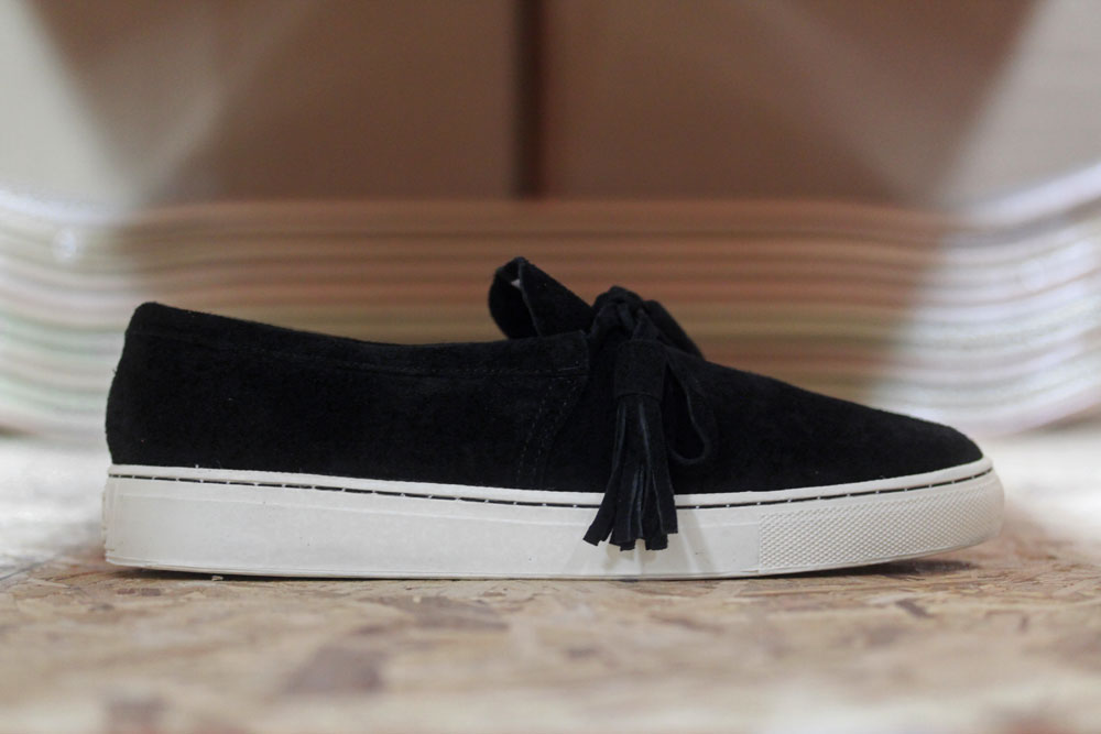 Alife Moc Low Tassel 'Black'