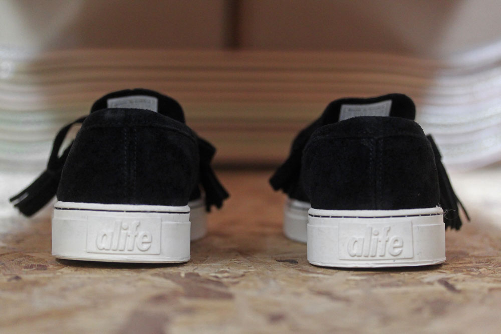 Alife Moc Low Tassel 'Black'