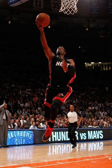 Dwyane Wade Laces Up 'Away' Fly Wade 2 EV PE for Game 3 at MSG