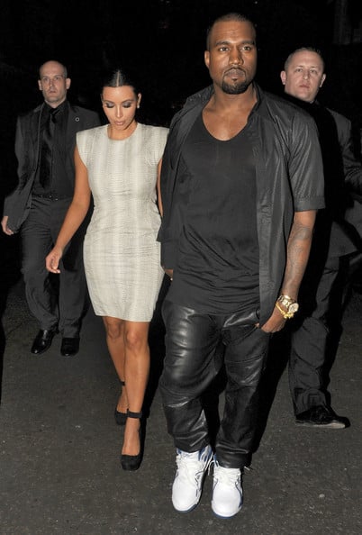 Kanye West in the Air Flight 89 in London