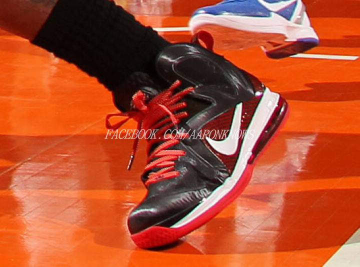 LeBron James Sports PE 'Away' Elite Signature for Game 3 at MSG